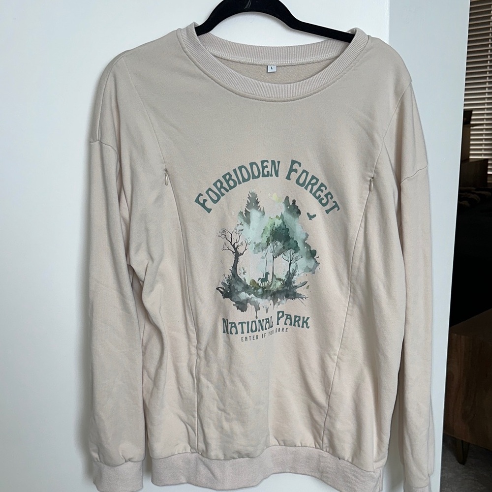 Amazon Cream Graphic Nursing Sweater